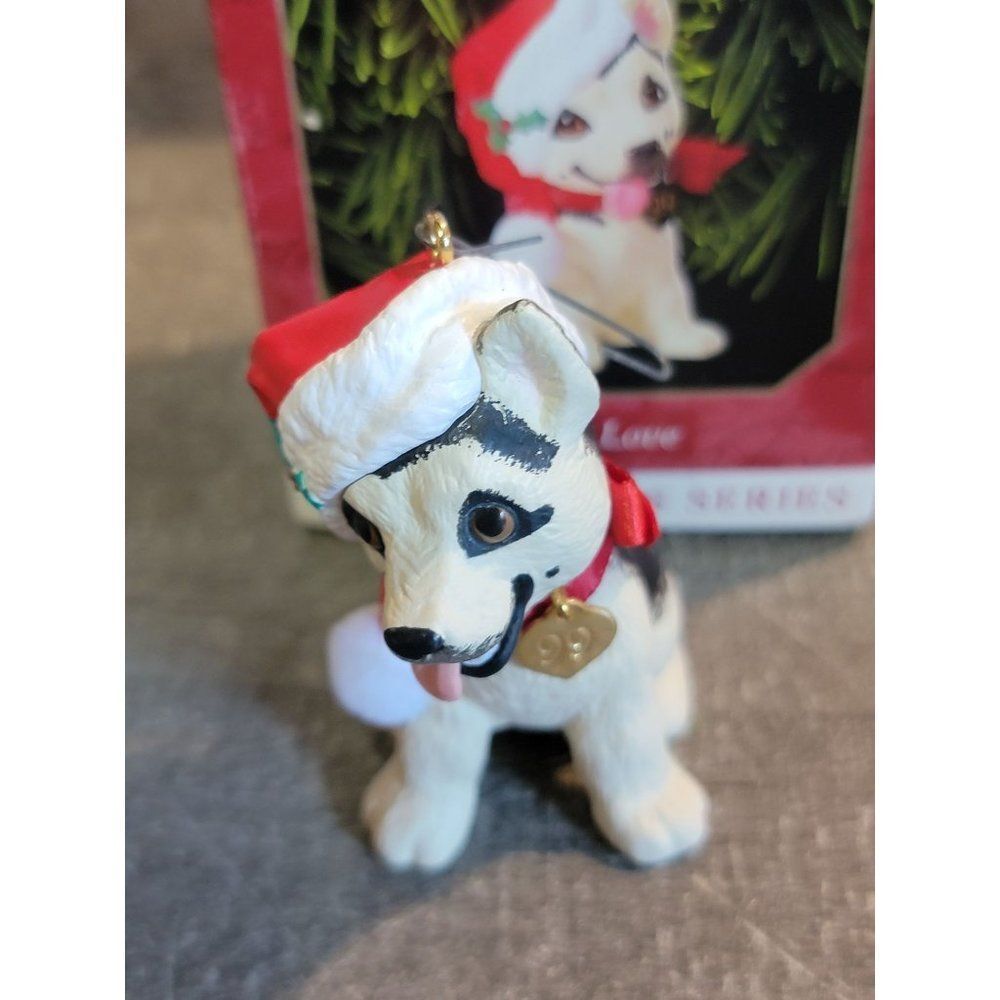 Hallmark 1999 puppy love ornament‎ Xmas decor